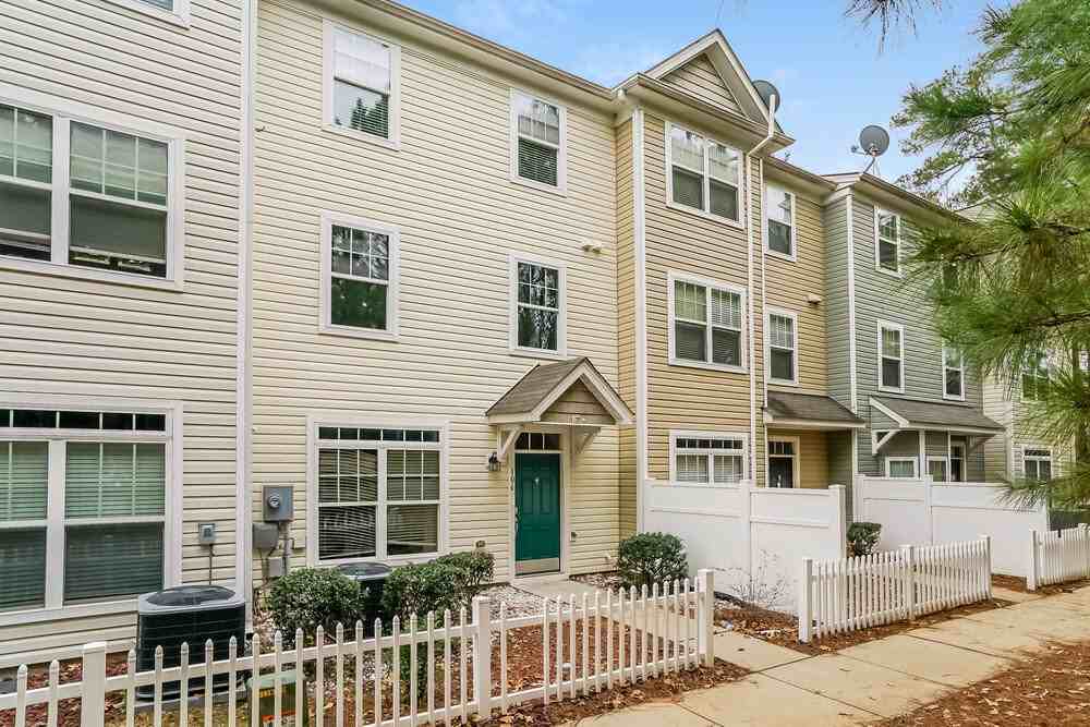 311 Gilman Ln #106 - Photo 5 of 19