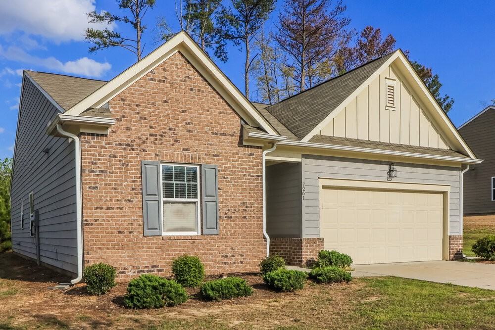 7261 Lacey Dr - Photo 3 of 16