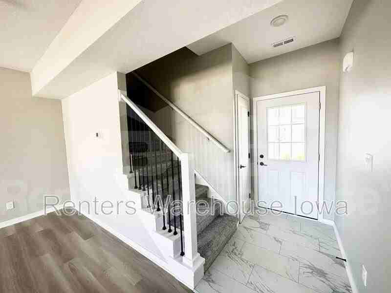 7000 Lake Hill Dr #18 - Photo 4 of 29