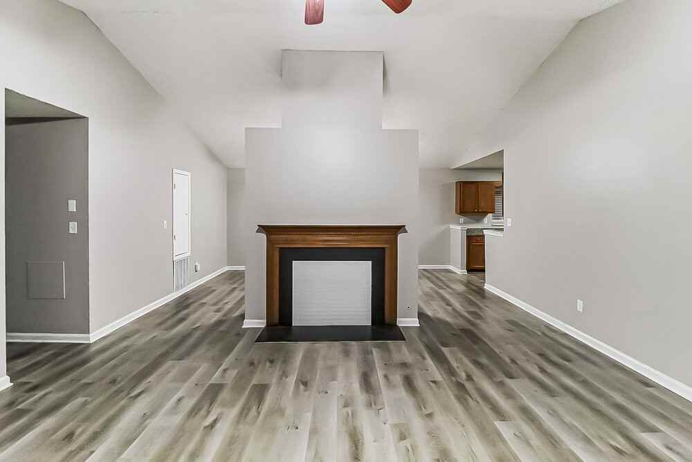 1503 Windy Oaks Ct Se - Photo 4 of 16