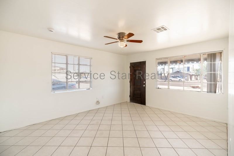 1926 E Osborn Rd #1 - Photo 6 of 17