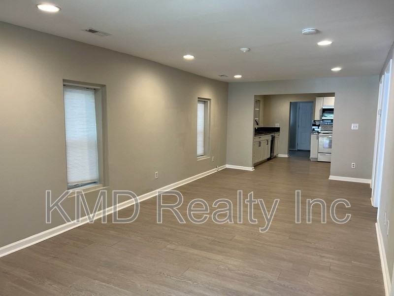 1528 Jennings St - Photo 2 of 13