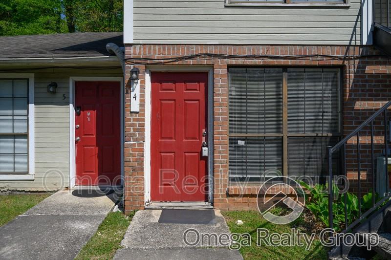 1811 Carson Rd #4 - Photo 2 of 23