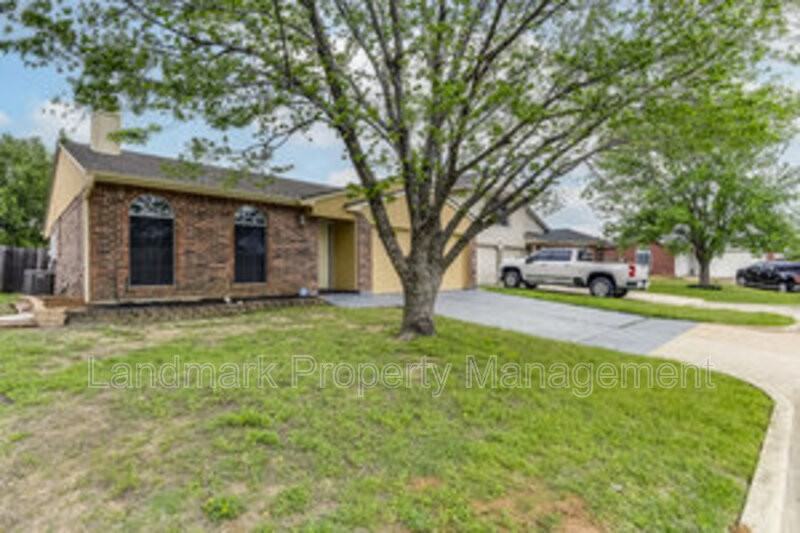 625 Hollyberry Dr - Photo 2 of 26