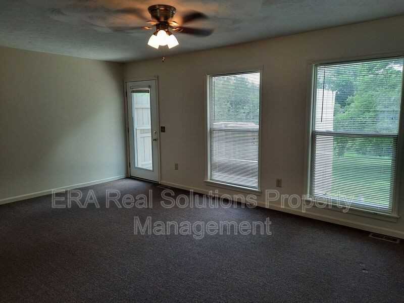97 Liberty Ln - Photo 2 of 16