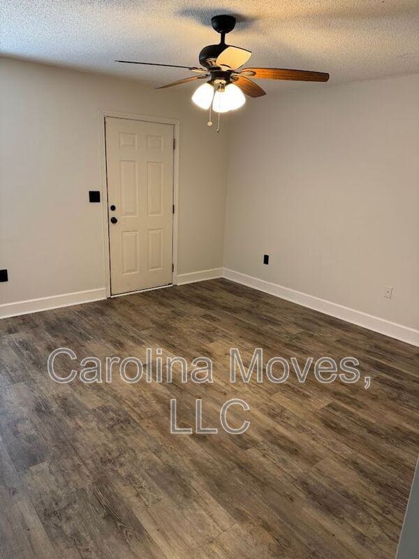 631 Bear Dr - Photo 2 of 18
