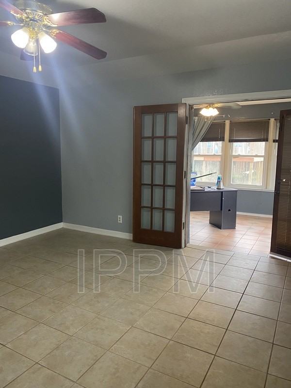 609 Inverary Dr - Photo 3 of 24