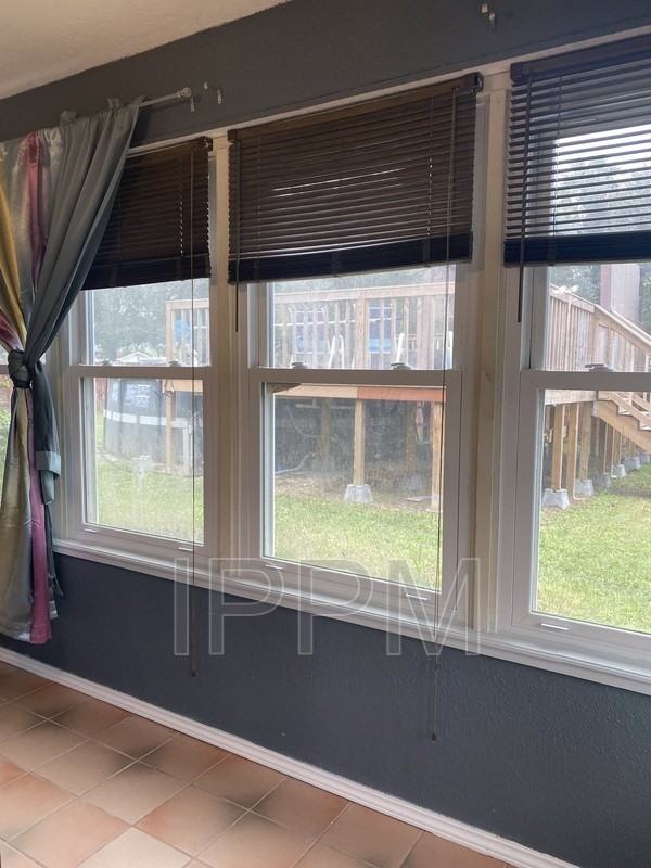 609 Inverary Dr - Photo 6 of 24