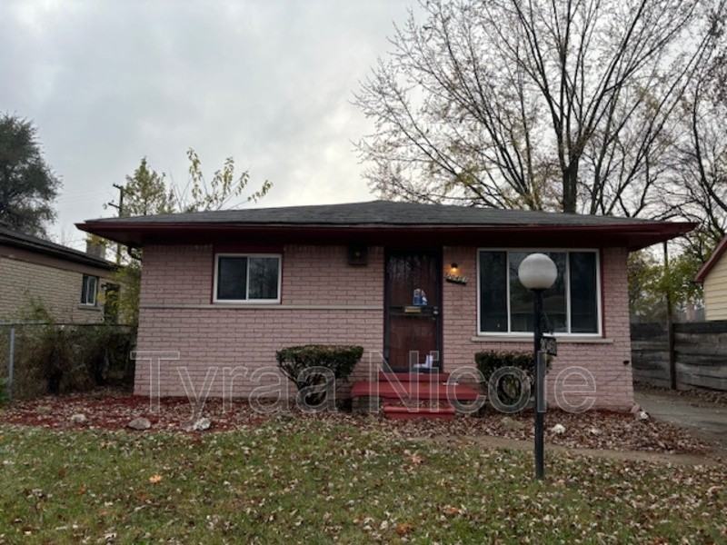 20461 Kentucky St - Photo 2 of 50