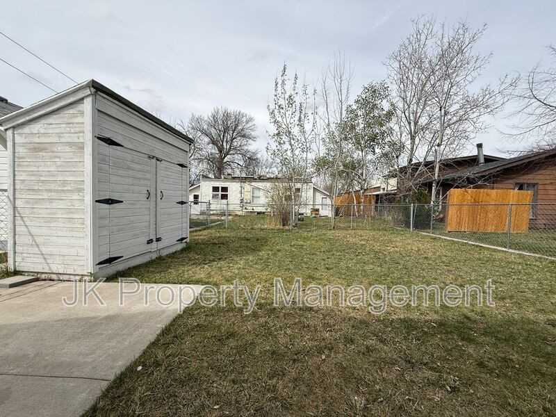 1824 6th Ave N - Photo 6 of 26