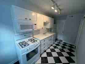 4532 Broadway #2S - Photo 1 of 1