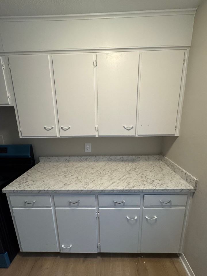 Kemper House - Photo 6 of 33