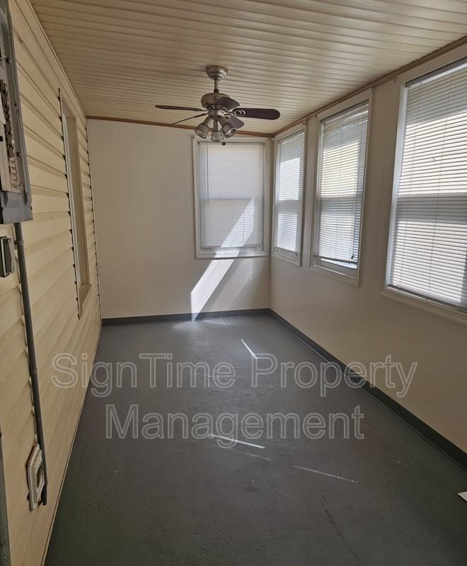 10907 Lincoln Ave - Photo 6 of 18