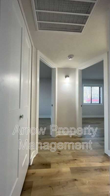 3405 Holdrege St #103 - Photo 6 of 12