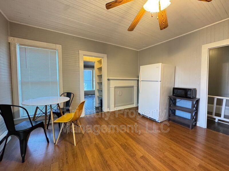 706 Walker Ave #B - Photo 6 of 15