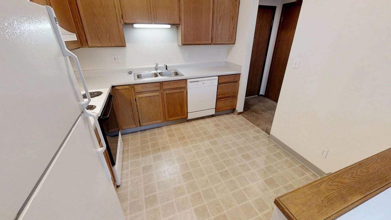 245 Sinclair - Photo 5 of 16