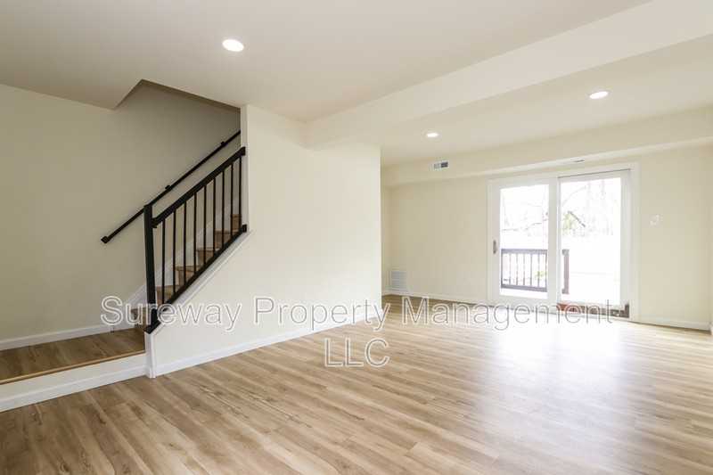 37 Berkshire Rd - Photo 5 of 15