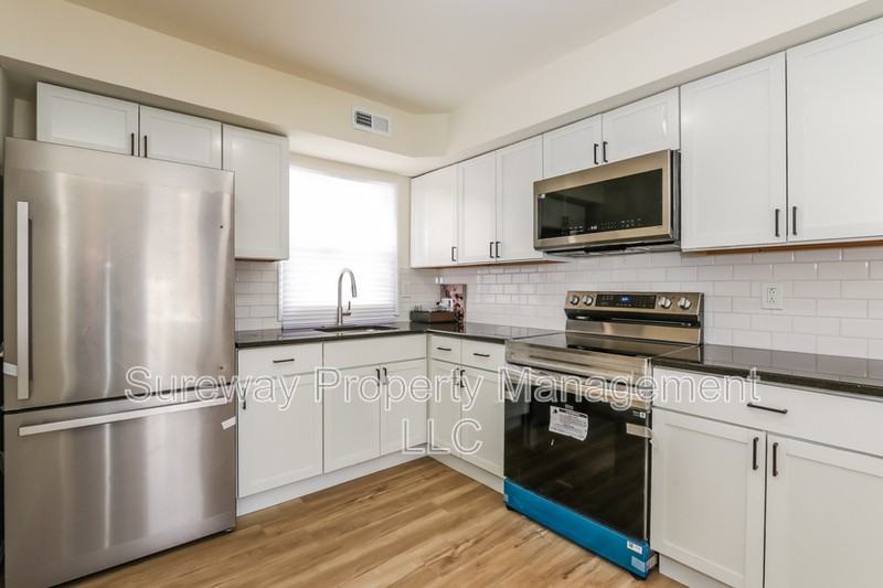 37 Berkshire Rd - Photo 6 of 15