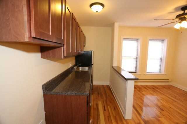 817A W Cornelia Ave #208