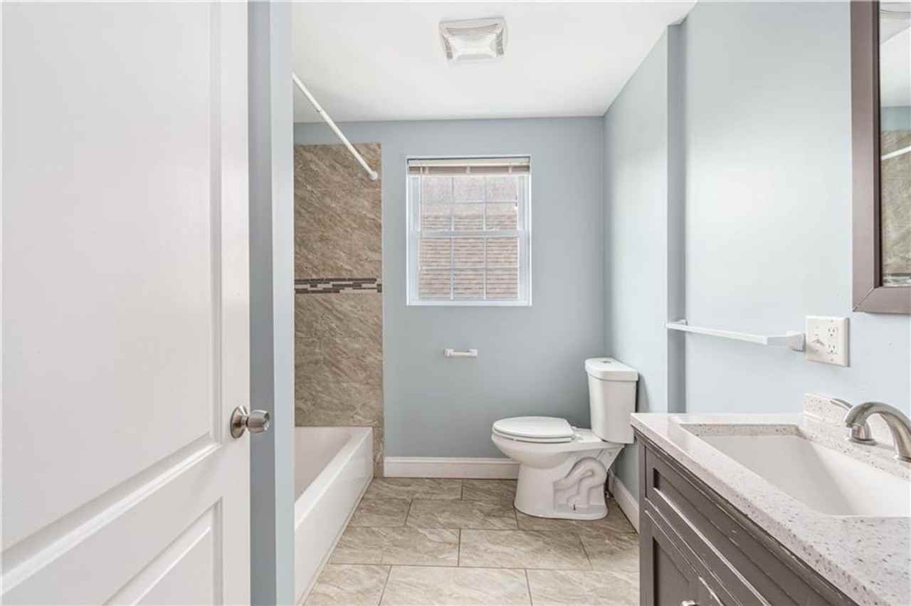 119 Oakland Ave - Photo 2 of 15