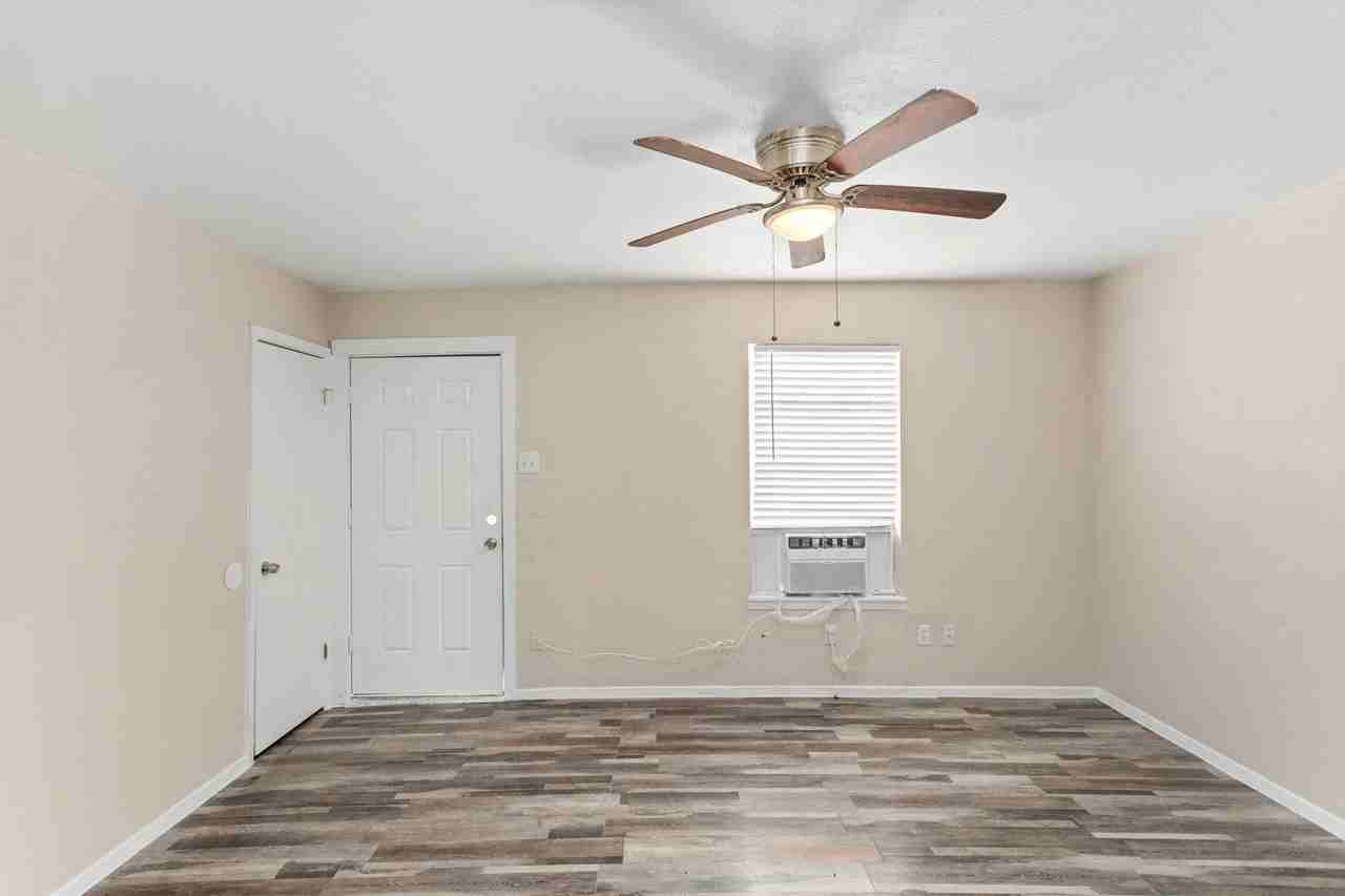 235 Kelsey Avenue - Photo 2 of 13