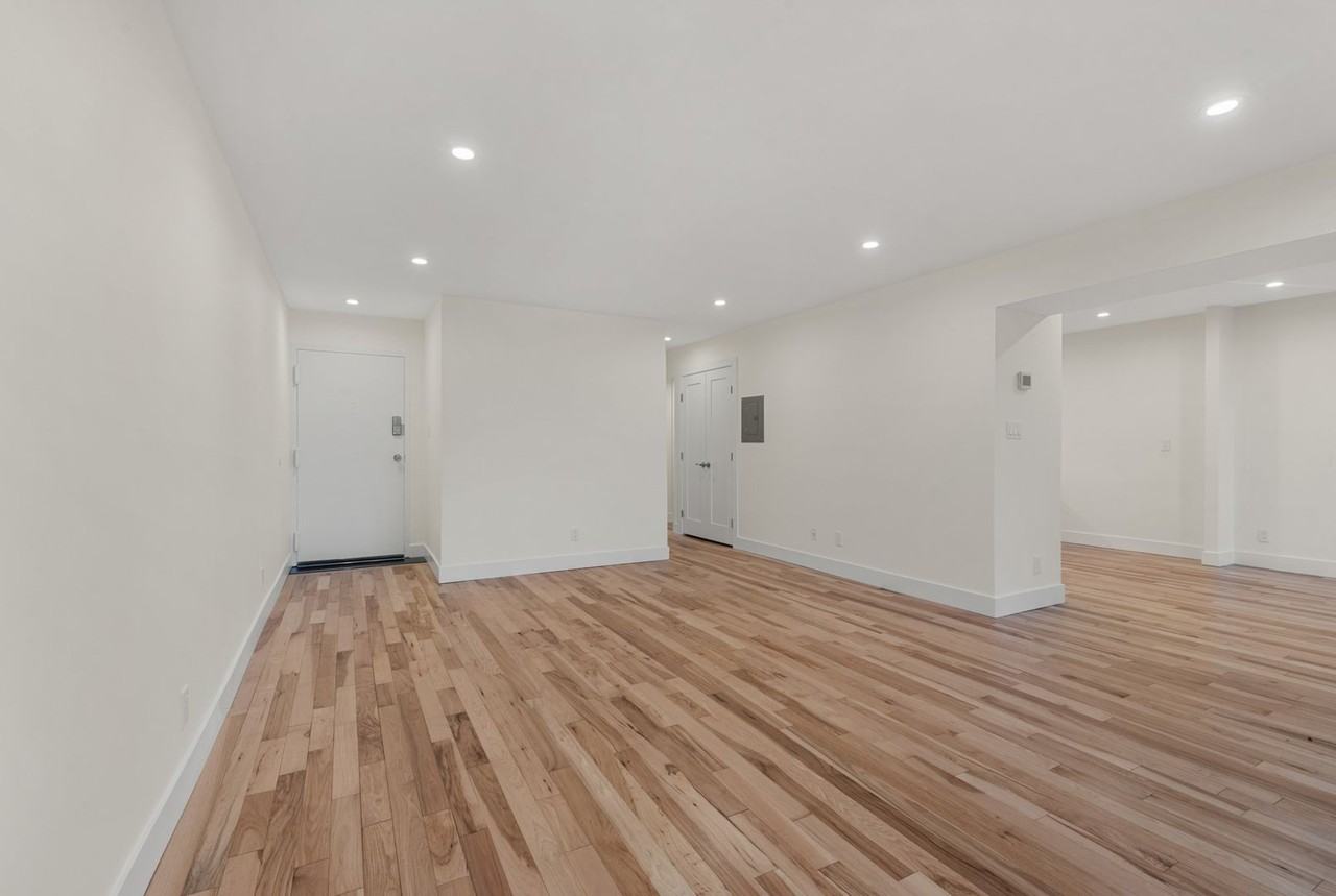 778 Fairview Ave Apt C - Photo 5 of 25