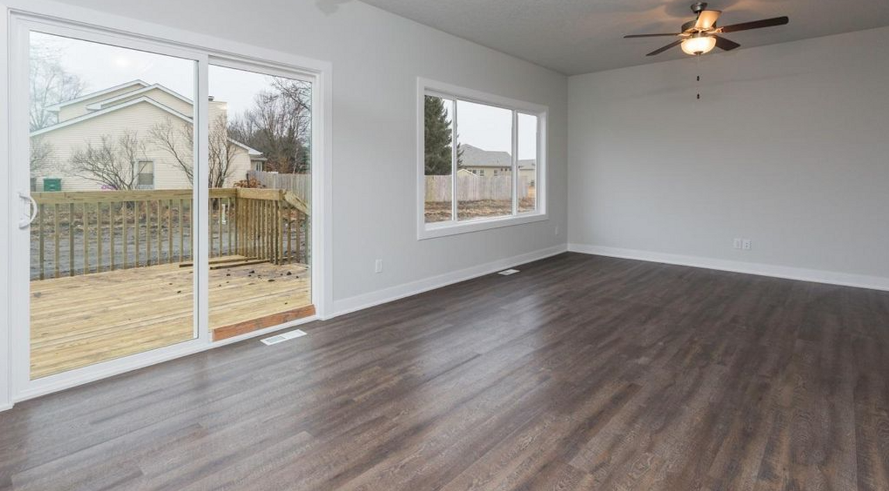 1502 Bennetts Way Nw - Photo 3 of 9