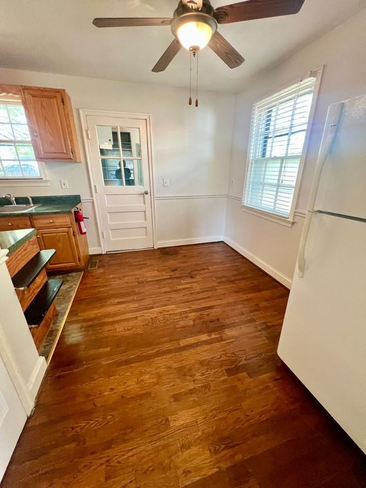 1316A Venus Dr - Photo 3 of 13