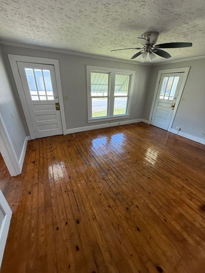 511 Decatur St Nw - Photo 4 of 7