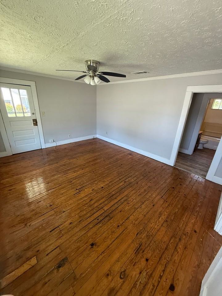 511 Decatur St Nw - Photo 5 of 7