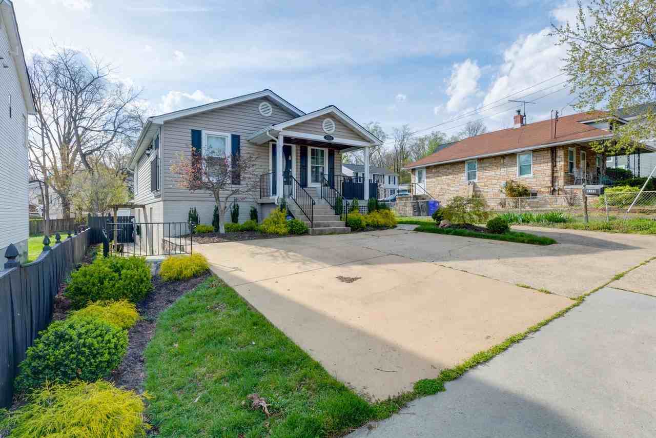 2124 S Lowell St - Photo 3 of 34