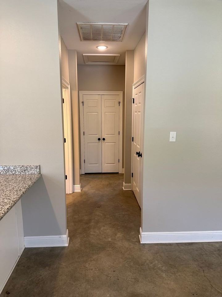 103 Tina Dr - Photo 4 of 13