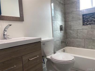 830 East 109th Street - Photo 2 of 7