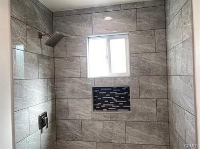 830 East 109th Street - Photo 3 of 7