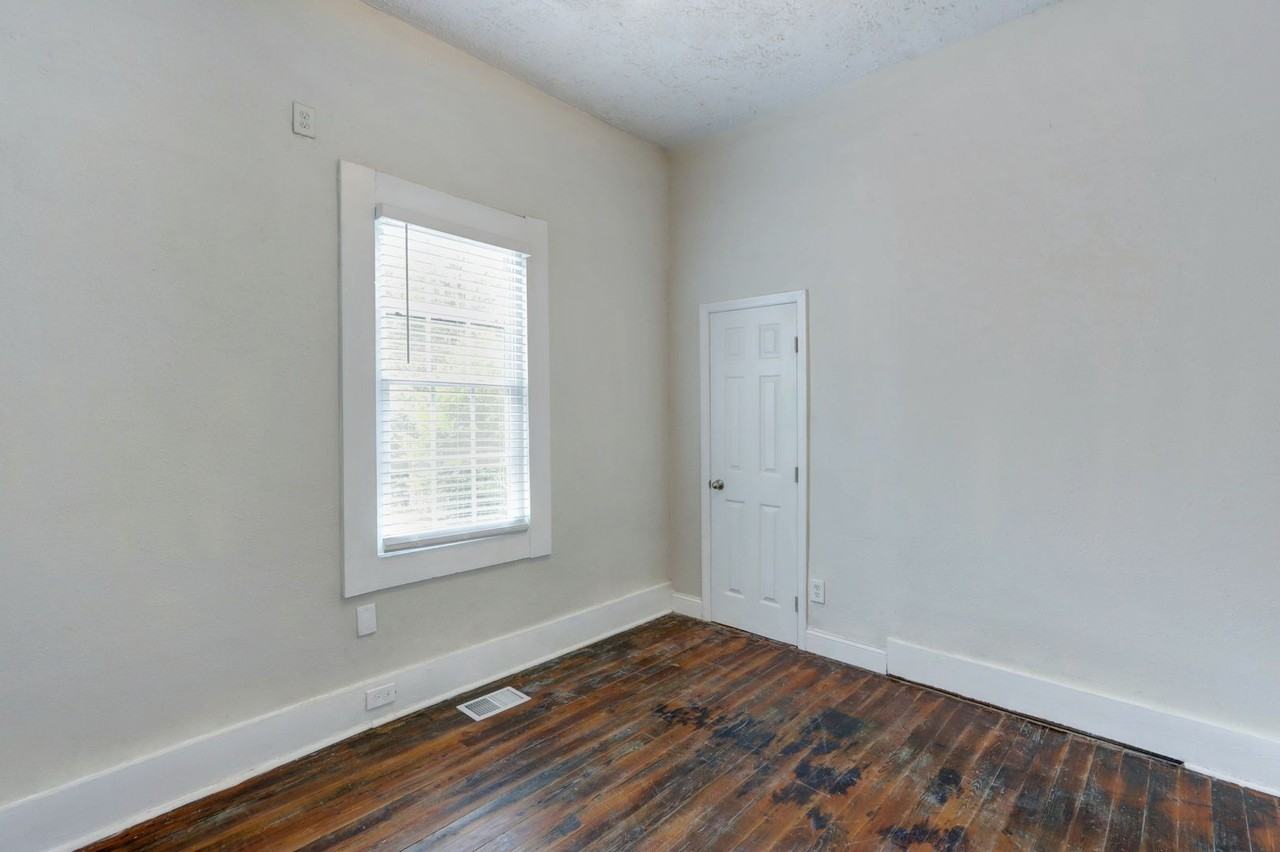 1511 Reynolds St - Photo 5 of 26