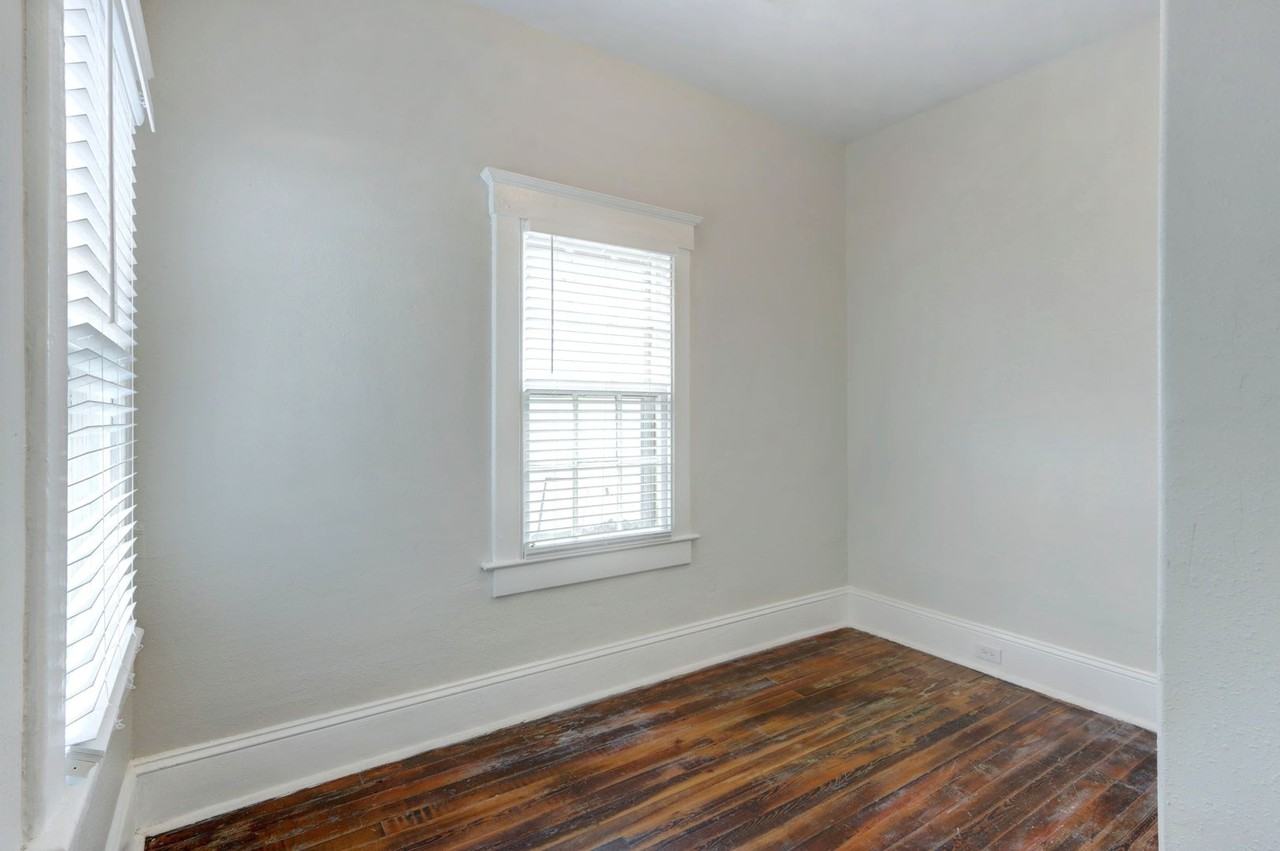 1511 Reynolds St - Photo 7 of 26