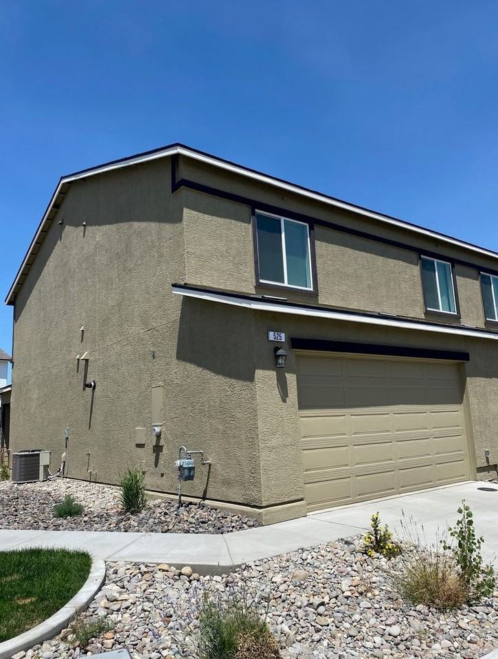 525 Autumn Breeze Cir - Photo 2 of 16