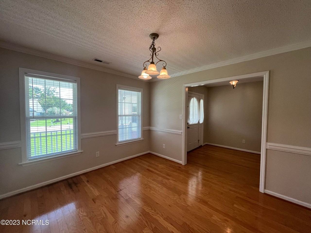 337 Foster Creek Rd - Photo 4 of 25