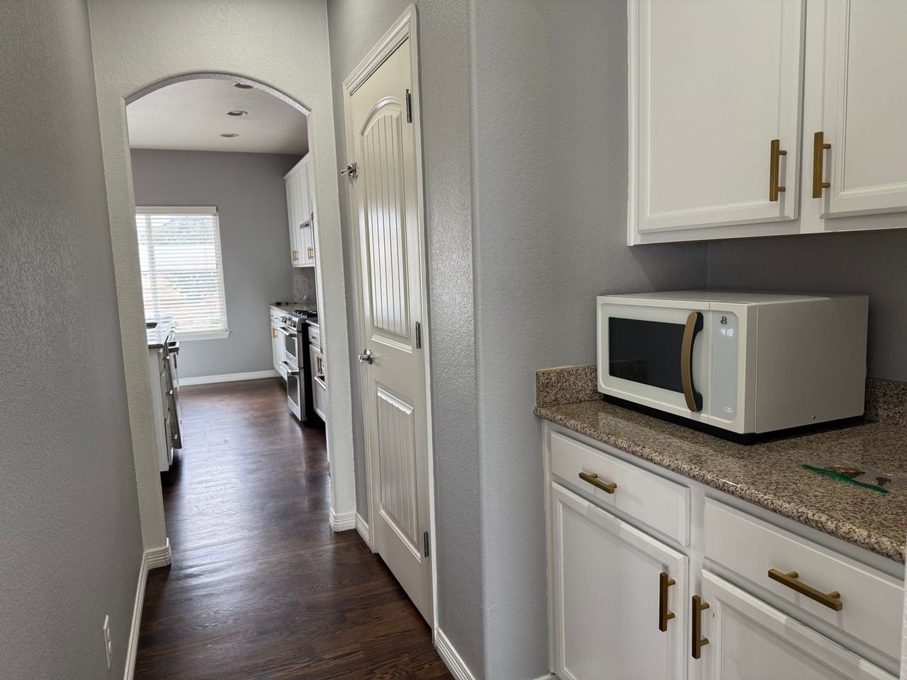 12403 12403 Fish Pond Pt KT 66 - Photo 4 of 36