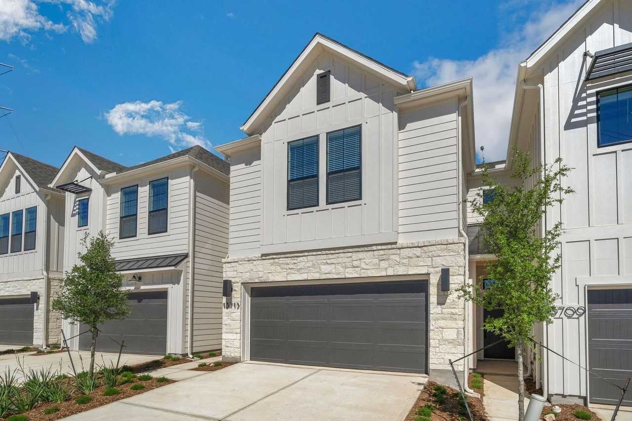 13668 Giovannis Gdn - Photo 3 of 43