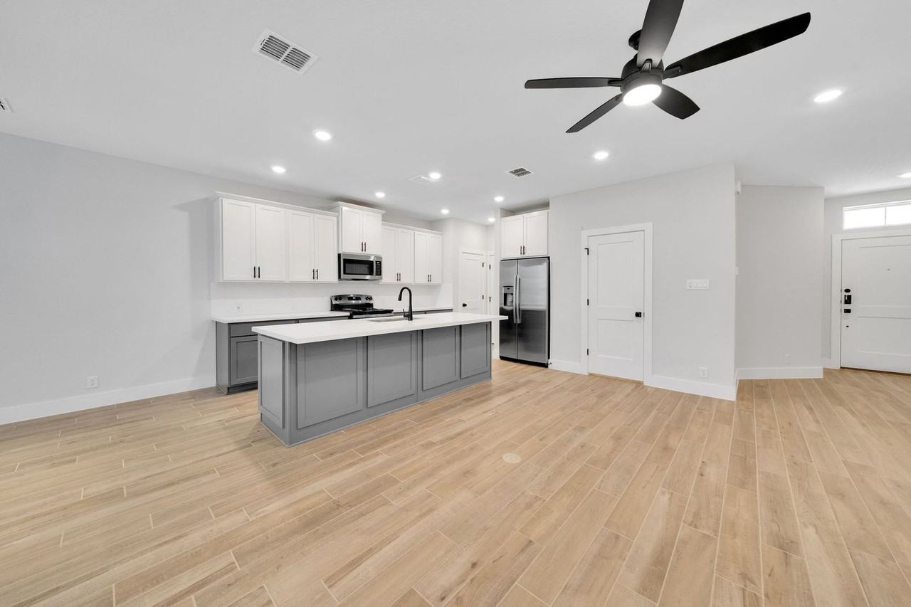 13668 Giovannis Gdn - Photo 7 of 43