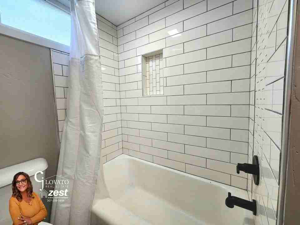 717 South Durbin Street - Photo 7 of 21