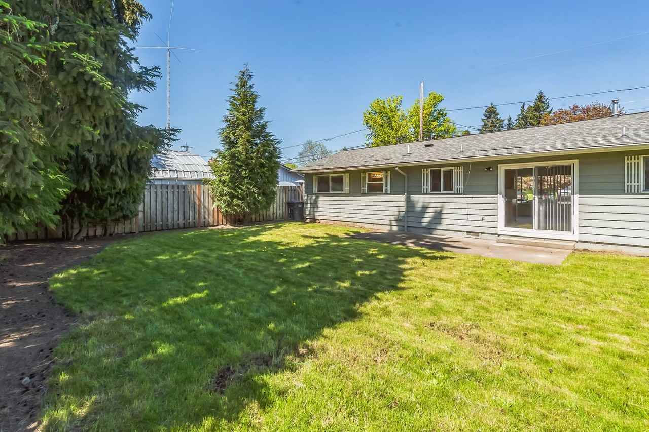 1554 Se Spruce St - Photo 5 of 14