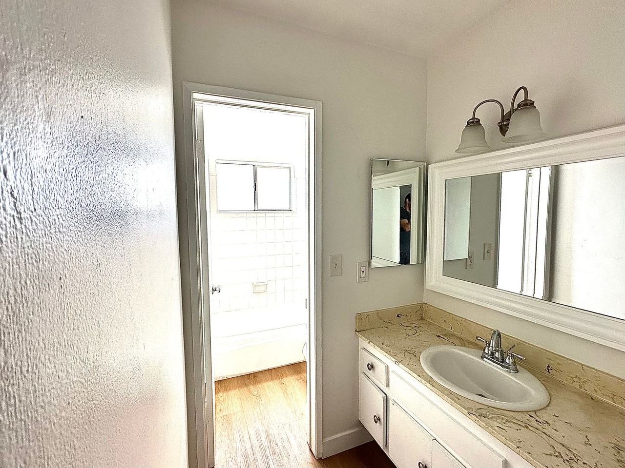 Spacious Studio - Photo 6 of 19