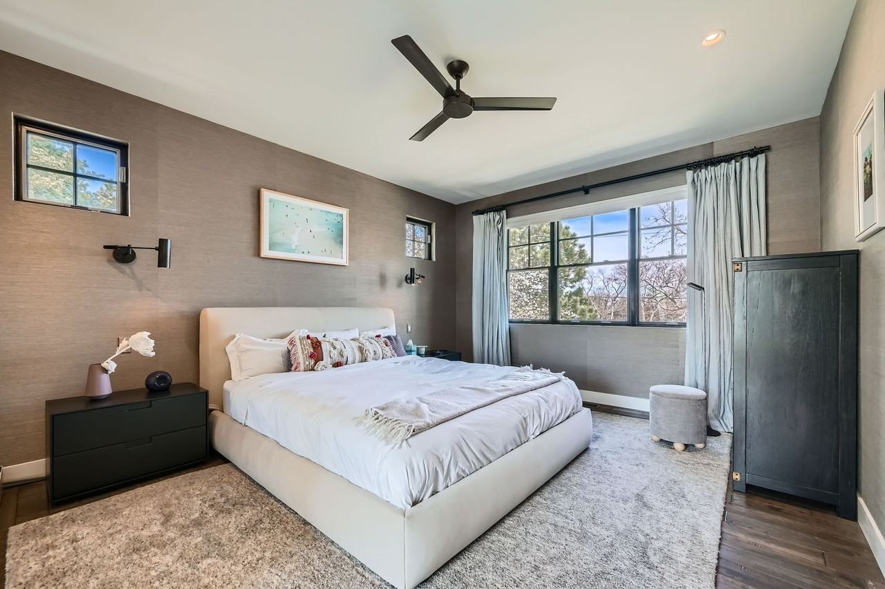 2860 16th St - Photo 3 of 27