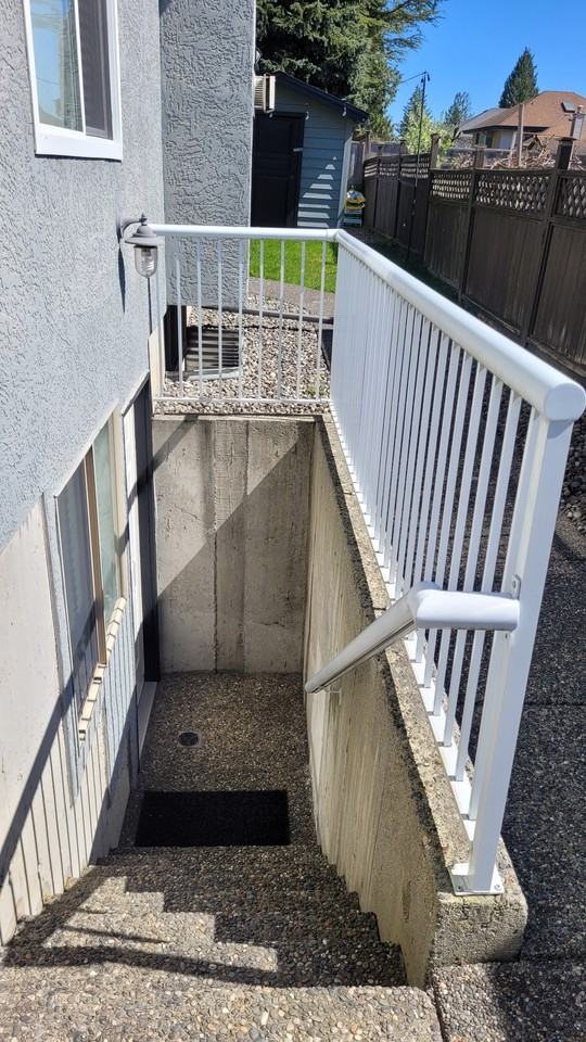 11130 159 Street - Photo 2 of 25