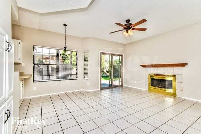 2710 W Camino Del Medrano - Photo 3 of 16
