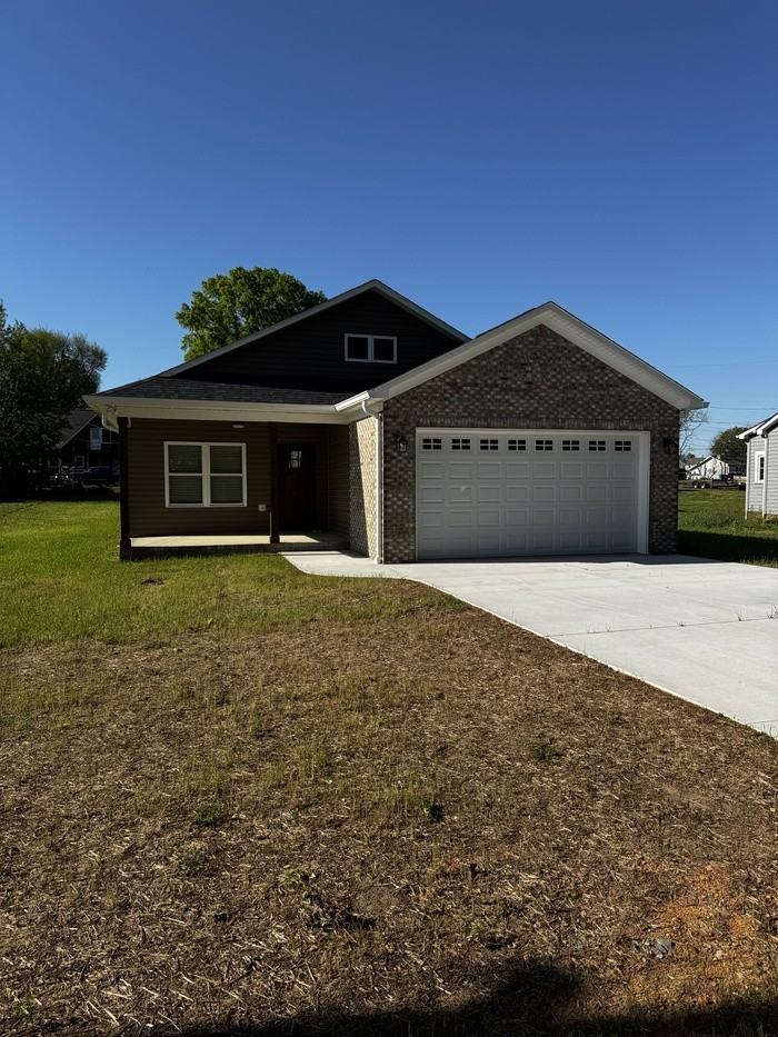 421 Reeves Ave - Photo 2 of 16