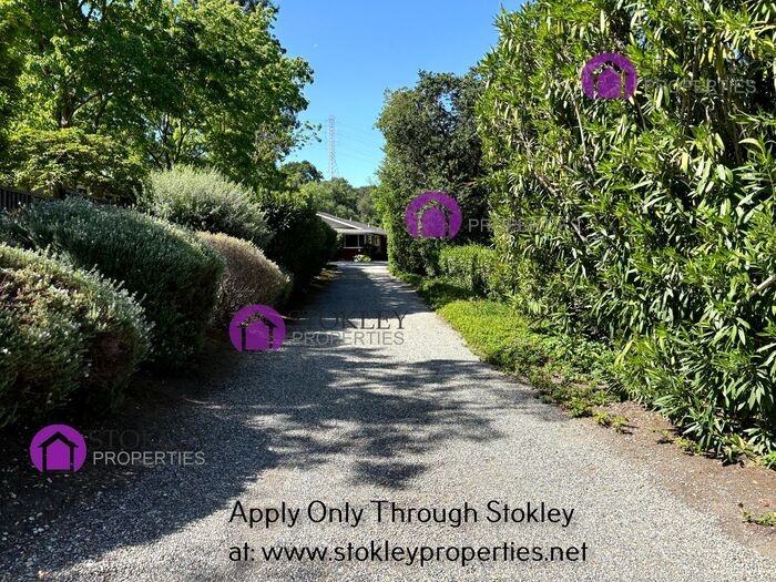 3241 Driftwood Dr - Photo 2 of 20