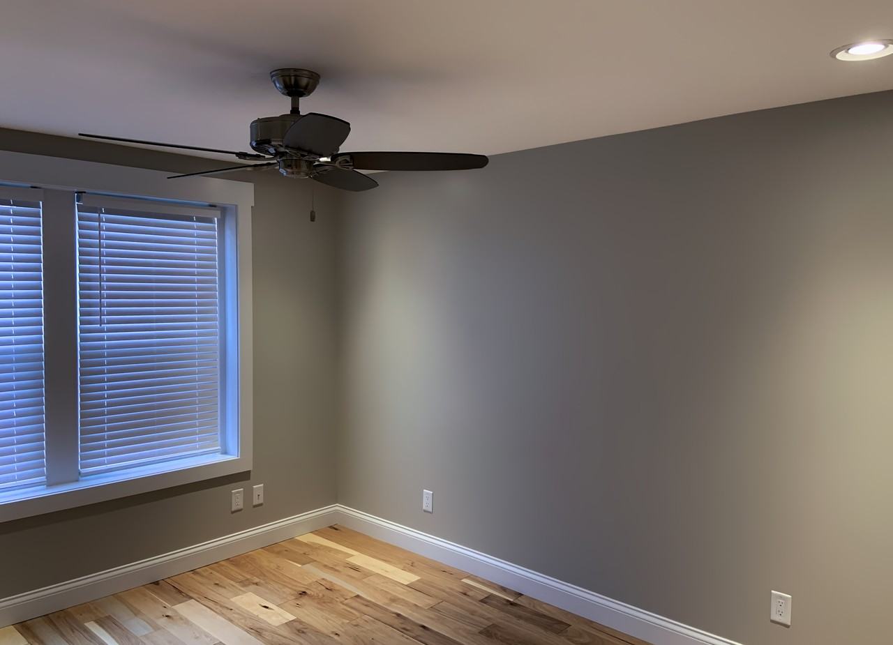 106 W 5th St #2 - Photo 2 of 10